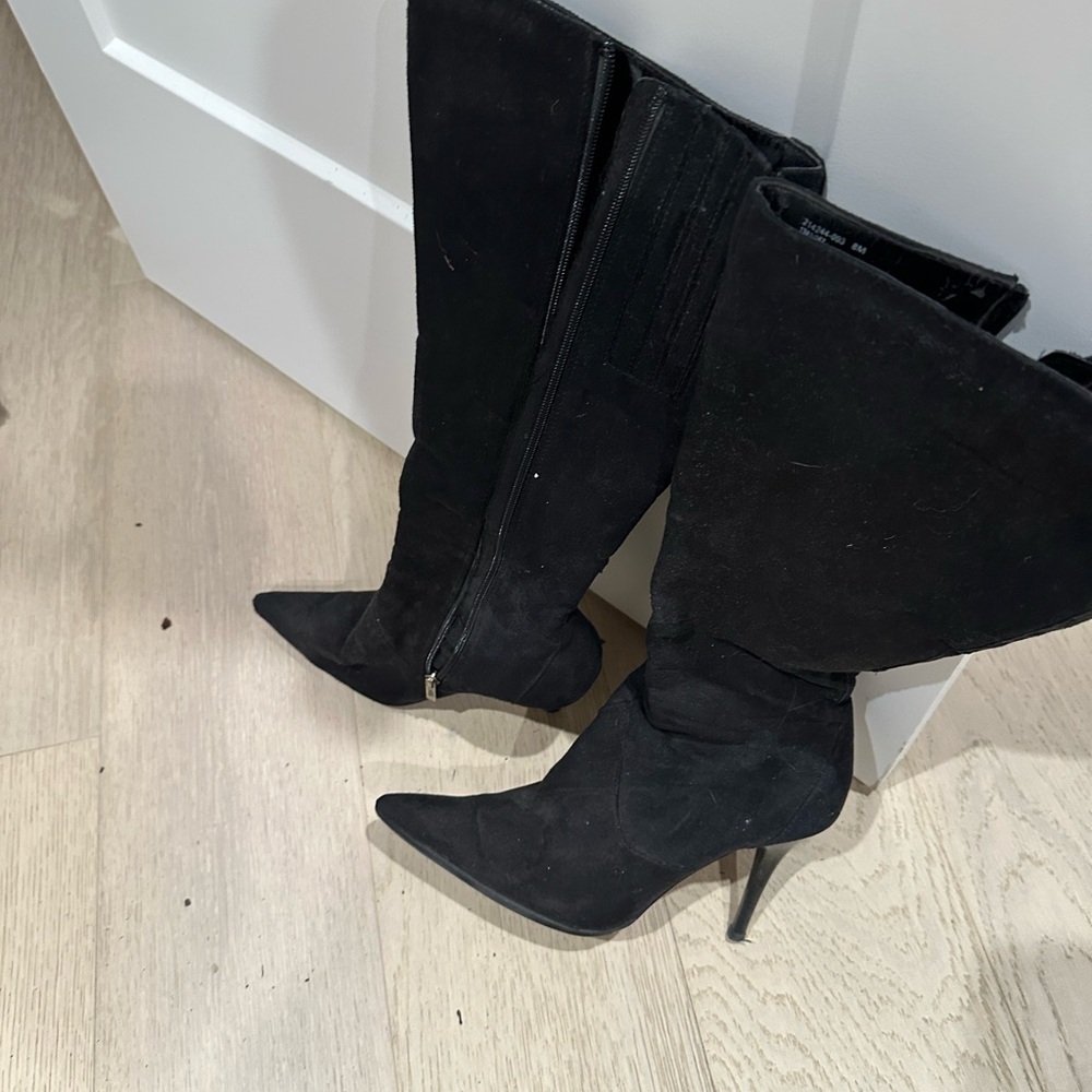 Elegant Black Women's Boots